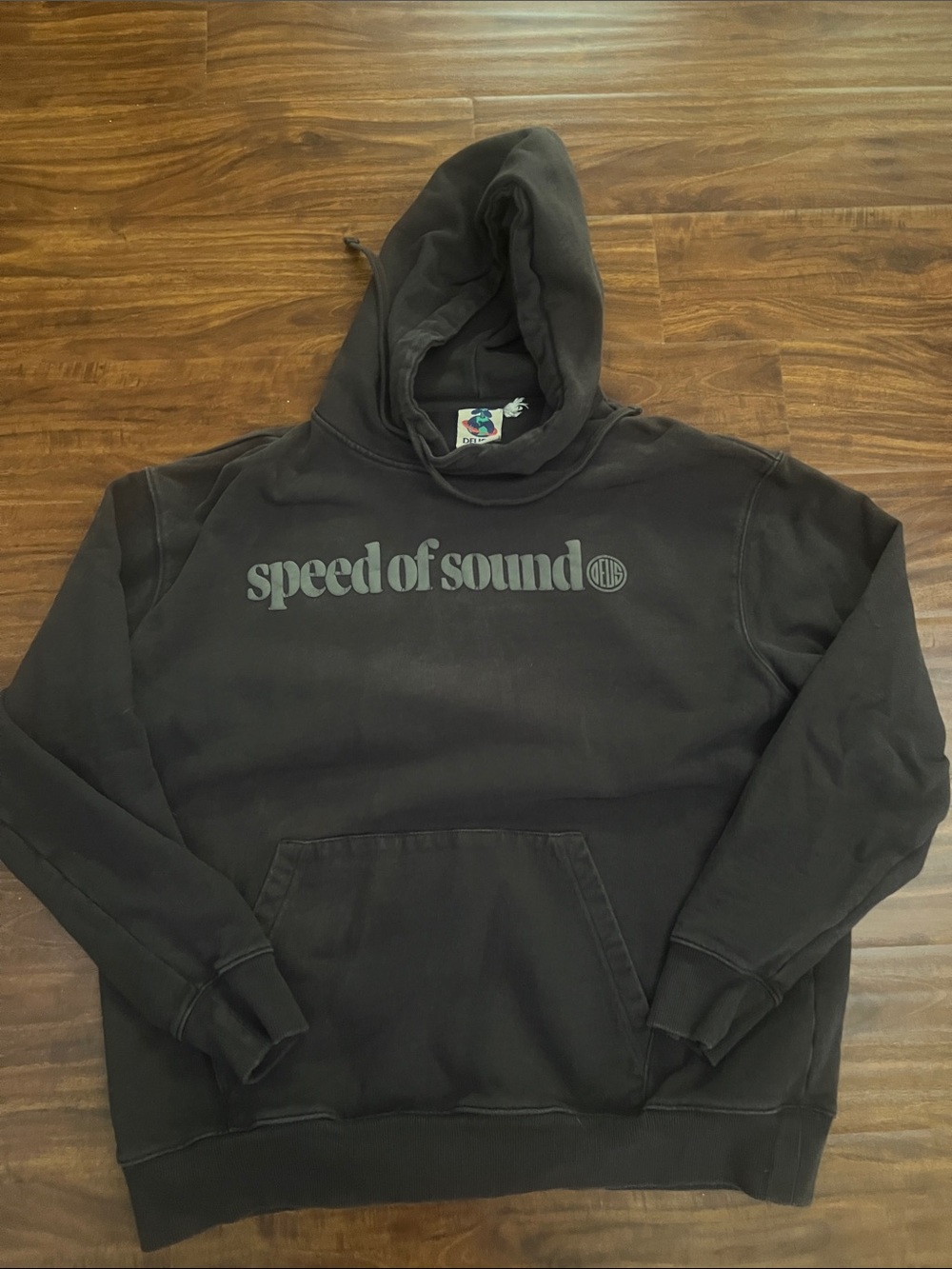 Unbranded Black Crewneck Hoodie with 'speed of sound' Chest Graphic
